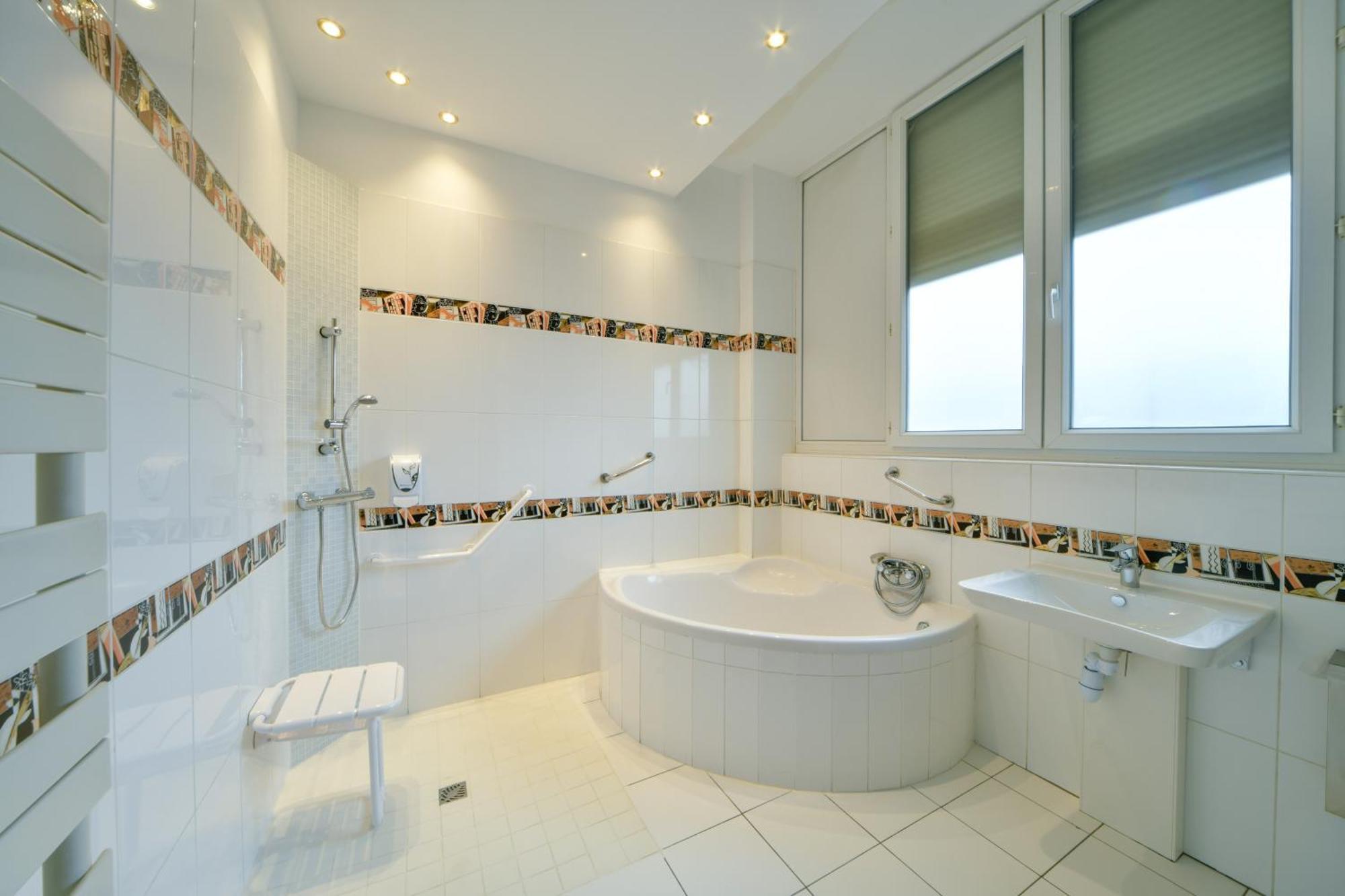 Hotel Enjoy Garden Vierzon Habitación foto